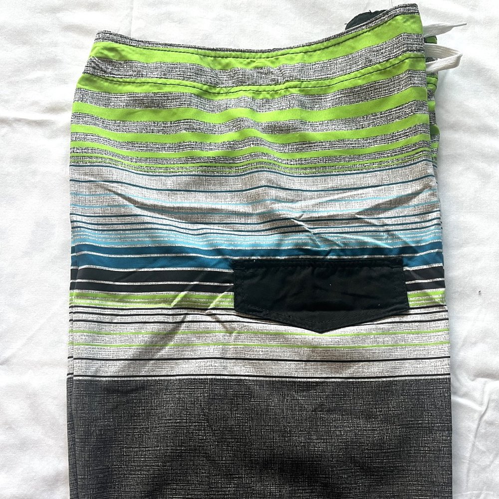 Men's Distortion Board Shorts Green Gray Blue Multicolor Size Medium